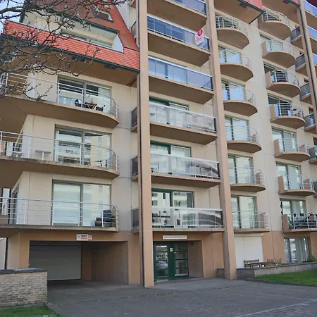 In With Balcony 니우포르트